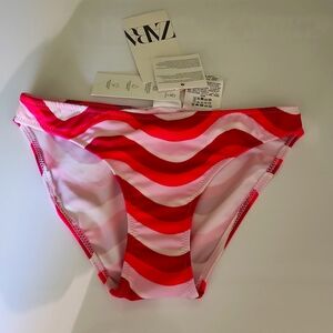 NWT ZARA Pink and White Bikini Bottons sz 9/10